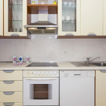 Apartment With Wifi - 13957 *